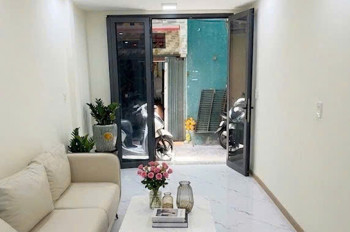 Bán Nhà Mới Võ Văn Tần, Quận 3, Dt 3 X 11M (33 M2), Giá 5.5 Tỷ
