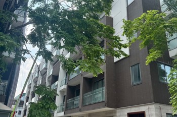 Bán Nhà Ngọc Lâm 76M2- 6 Tầng Thô- Ô Tô Tránh Đỗ, Ngõ Nông- 2X Tỷ