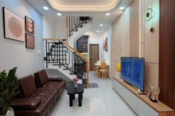 Nhà Mới Đẹp Cô Giang - Phan Xích Long – Tặng Full Nội Thất – 41M² – Giá 6.35 Tỷ