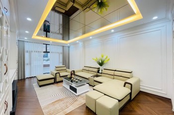 Bán Nhà Việt Hưng 65M2- 6 Tầng Thang Máy- Gara Ô Tô- Full Nội Thất -18.X Tỷ