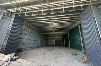 Cho Thuê Xưởng 350M² Trường Yên – Phú Nghĩa Điện 3 Pha 100A Xe Tải 7 Tấn Làn 2 Quốc Lộ 6,