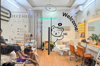 Sang Nhượng Tiệm Nail Gội Có Thể Ở Lại Được Tại Hồ Chí Minh