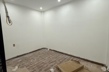 Nhà Xây Mới 4 Tầng Hiện Đại, Có Thang Máy - Chỉ Việc Về Ở