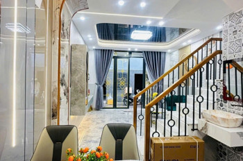 Bán Nhà Mới Xây Dựng Ngang 3.3 X 14 Đúc 3 Tấm Q4