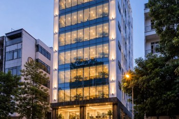 Bán Tòa Văn Phòng Láng Hạ - Đống Đa - Building 10 Tầng - Dt 180 Triệu/tháng - 136M² - Mt 8M - 95 Tỷ