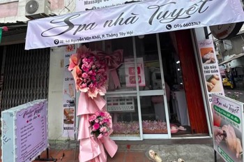 Do Mở Rộng Quy Mô Nên Em Sang Mặt Bằng Một Tiệm Nail Và Một Tiệm Spa Nhỏ Tại Hồ Chí