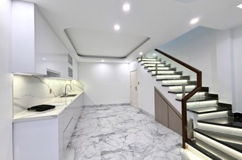 Nhà Xây Mới Hồ Sen - Chợ Hàng Ô Tô 7 Chỗ Tận Cửa