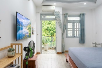 [Dd085] Nhà Đẹp 4 Tầng Sát Sân Golf Tân Sơn Nhất - Giá 10.X Tỷ