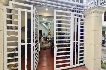 Bán Nhà Gần Hẻm Xe Hơi – Cầu Rạch Ông – P.1 Quận 8 – 65M² – Nhỉnh 6 Tỷ- Lh 0784968131