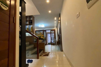 Bán Nhà Ngọc Thụy 73M 5 Tầng Mt4.2m 30M Ra Ô Tô Chỉ 13 Tỷ