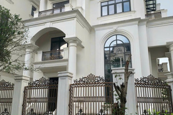 Cho Thuê Nhà, Chùa Bộc, Phạm Ngọc Thạch, Thang Máy, 316M2x 4T -65 Tr
