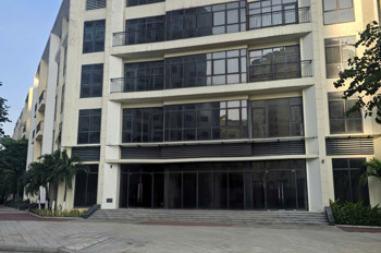 Cho Thuê Nhà Căn Góc, Lê Văn Lương, Khuất Duy Tiến; 104M2* 5T -47 Tr