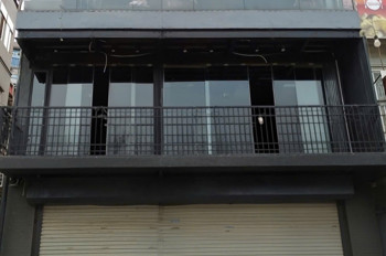 Cho Thuê Nhà, Nguyễn Khánh Toàn, Nguyễn Văn Huyên, 131M2x 3T -31 Tr