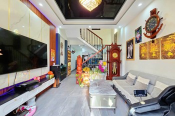 Nhà 3 Tầng 3 Mê Kiên Cố – K500 Tôn Đản – Full Nội Thất