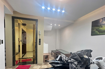 Hiếm Bán Nhà Tôn Đức Thắng Đống Đa 30M² – 6 Tầng Thang Máy – Full Nội Thất Ở Ngay 8,9 Tỷ Lh