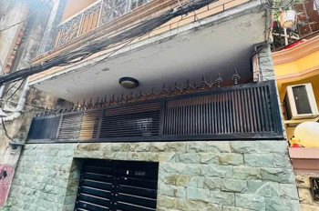 Bán Nhà Sát Mặt Tiền Xe Hơi Q4 Ngang 4.1 X 12 Có 3 Đ