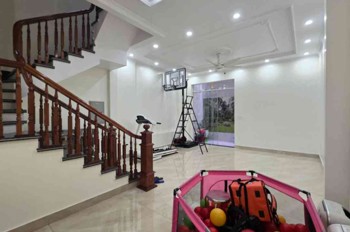 Bán Nhà 4 Tầng Thang Máy - Khu Đường Vòng Cầu Niệm