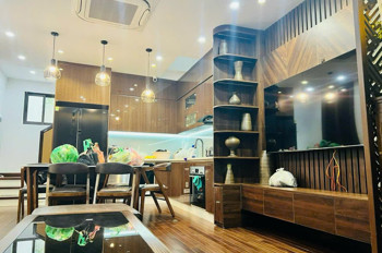 Bán Nhà Phố Trạm 47M 4 Tầng Mt6.4m Chân Cầu Vĩnh Tuy Nhỉnh 10 Tỷ