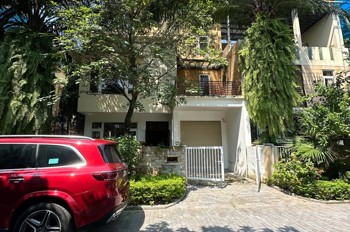 Bán Biệt Thự Việt Hưng 204M2- Mt 11M- Đẳng Cáp Thượng Lưu- 61 Tỷ