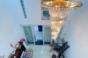 Bán Nhà Đường Cách Mạng Tháng 8, Dt 53M², Ngang 4M, Hẻm Xe Hơi, Nhà Đẹp Ở Ngay
