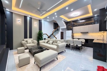 Nhà Xây Mới 4 Tầng Miếu Hai Xã - Mặt Tiền 6,8M