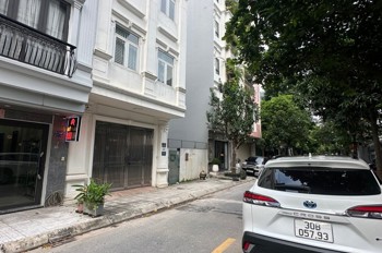 Bán Nhà Việt Hưng, Long Biên 55M2- 4 Tầng Mặt Phố- 17.X Tỷ