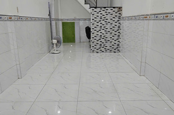 Bán Nhà Sát Mặt Tiền Xe Hơi Ngang 3 Dài 9 Nở 5 M Đúc Bê Tông Có 3Đ