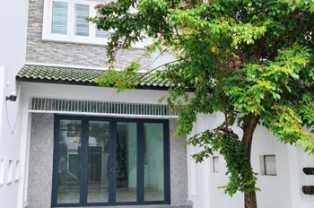 Cho Thuê Nhà 5X25m, 4 Phòng Ngủ, Hẻm Xe Hơi Lê Văn Lương, Có Sân Để Xe Hơi, Giá 14 Triệu