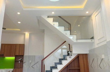Nhà 2 Lầu Nh6.5m Ngay Chợ Ba Đình 5P Qua Q1,5 P10q8 P.chánh Hưng