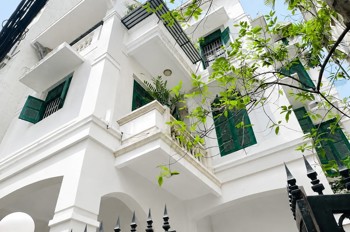 Lạc Long Quân – Biệt Thự Lô Góc – Ô Tô 7 Chỗ – 120M² – 4 Tầng – Mt 9,3M – 275Tr/m²