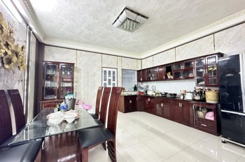 Bán Nhà 3 Tầng Dĩ An,Shr Thổ Cư,Đường 2 Ô Tô Thông Thoáng,Gần Vincom Dĩ An