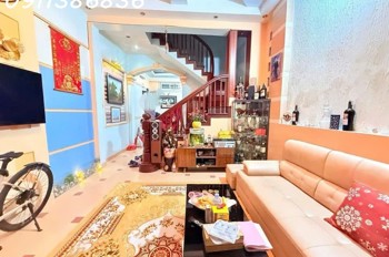 Nhà Đẹp Nguyễn Khang, Gần Ô Tô, 45M 4 Tầng, Ngõ Rộng, Chỉ 10.9 Tỷ