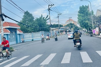 Bán Nhà Hẻm Xe Hơi Trương Đình Hội – Quận 8 – Gần 100M2 – Nhỉnh 5 Tỷ – Lh 0784968131