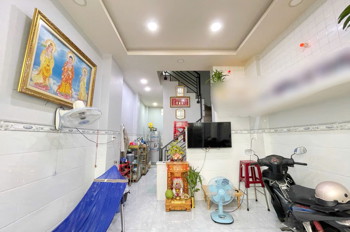 Nhà Chủ Xây Ở 3 Lầu/st Hẻm 154 Âu Dương Lân P3q8 (P.chánh Hưng)