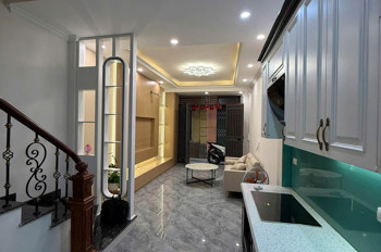 Chính Chủ Cho Thuê Nhà Định Công 5 Tầng 3Pn – 4Wc 13,5 Triệu/tháng