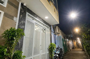 Bán Nhà Cách Mặt Tiền Tôn Đản Có 30 M Q4 Có 3 Tỷ
