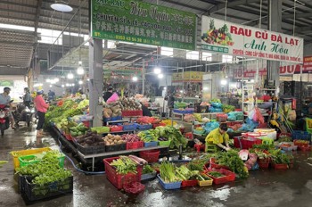 Cần Sang Nhượng Nhanh Sạp Rau Chợ Bà Tri, Đ. Tân Hiệp 17, P. Tân Hiệp, Tp. Tân Uyên, Bình Dương